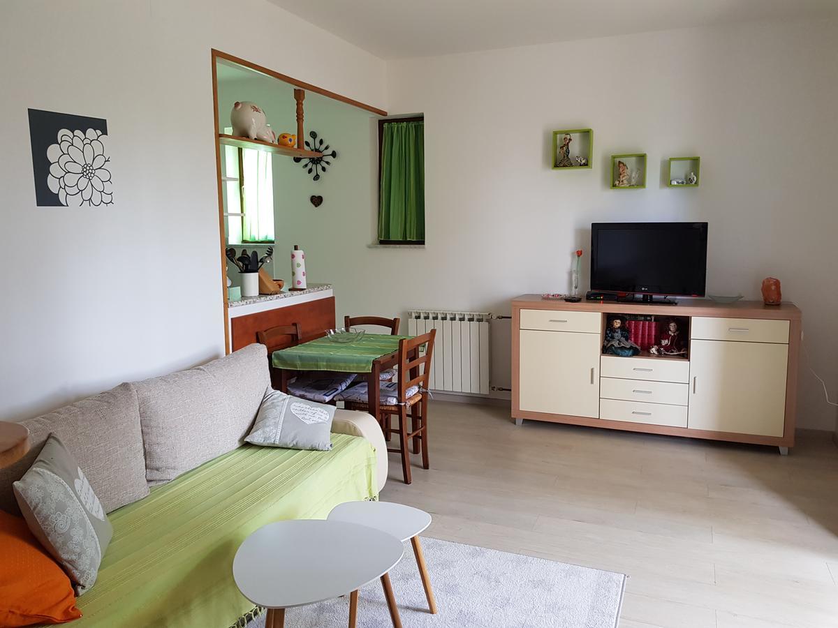 Apartments Milica Umag Bagian luar foto